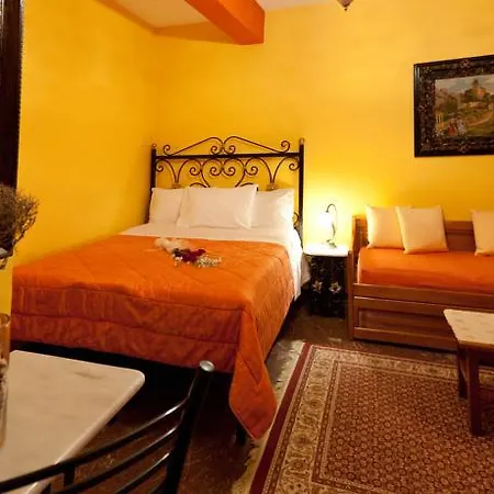 Penzion Eleni 3*