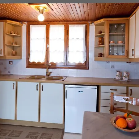 Eleni Guest house